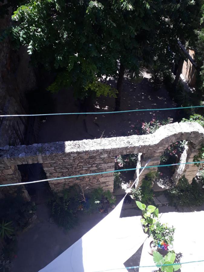 Le V Genie Verdure Et Calme A Deux Pas Des Halles De سُت المظهر الخارجي الصورة